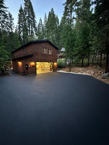 1385 Topanga Ln, Arnold, CA 95223