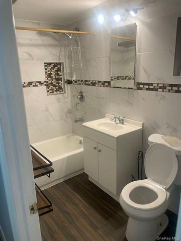 4451 Barnes Avenue, Bronx, NY 10466