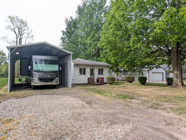 223 W High Street, Bangor, MI 49013