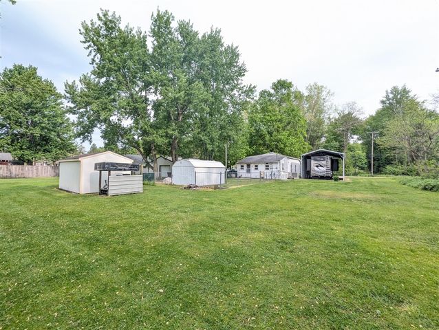 223 W High Street, Bangor, MI 49013