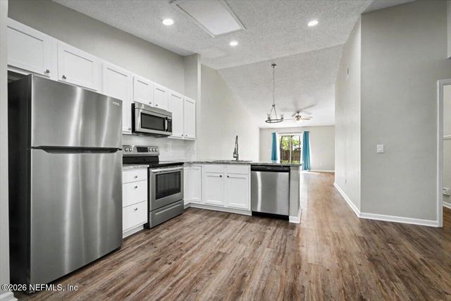 11754 WHITE HORSE Road, Jacksonville, FL 32246