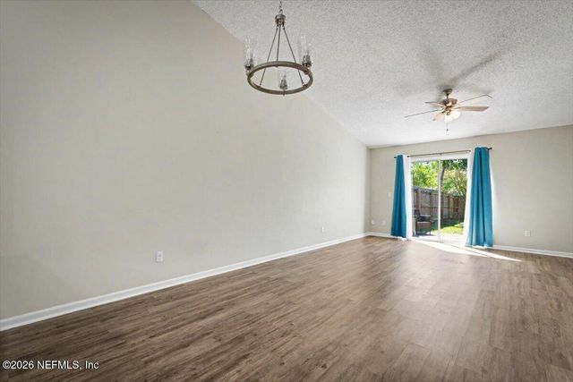 11754 WHITE HORSE Road, Jacksonville, FL 32246