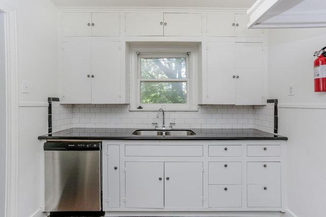 1812 Banks Street 2, Houston, TX 77098