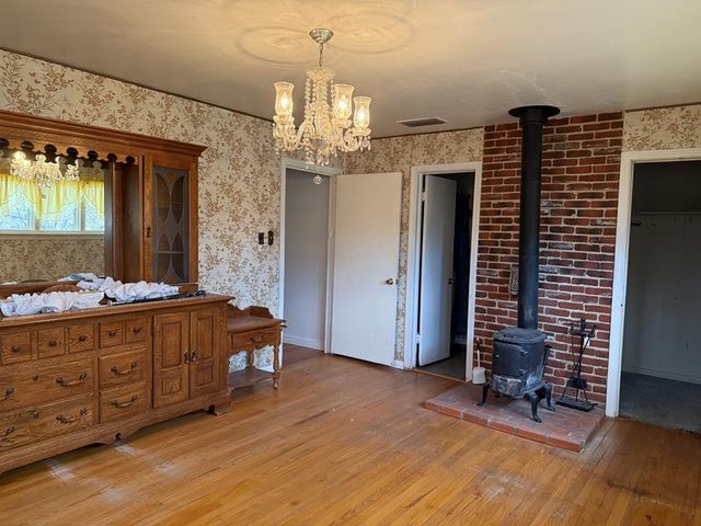 406 E 35th St, Odessa, TX 79762