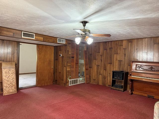 406 E 35th St, Odessa, TX 79762