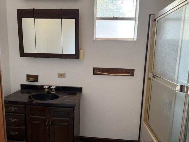 406 E 35th St, Odessa, TX 79762