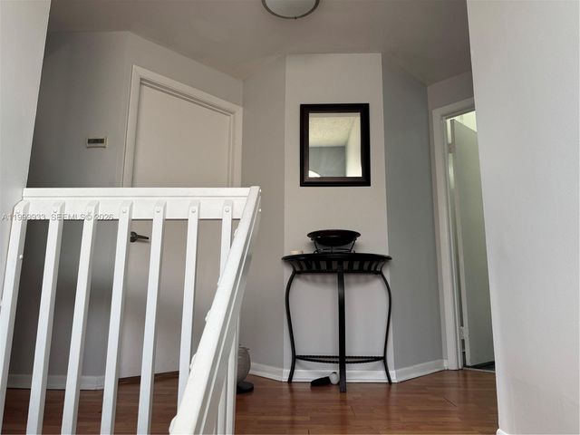 8270 NW 191st Ln 13L, Hialeah, FL 33015