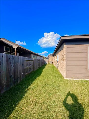 14211 Alberta Spruce Lane, Crosby, TX 77532
