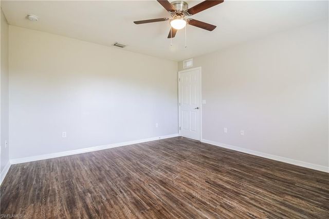 3802 35th ST SW, Lehigh Acres, FL 33976