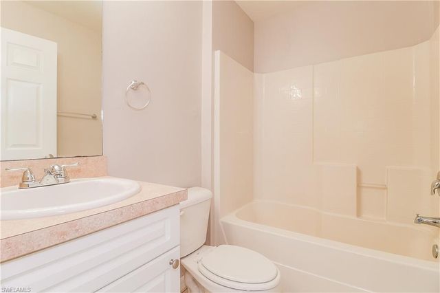 3802 35th ST SW, Lehigh Acres, FL 33976