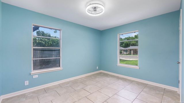 923 Whitman, San Antonio, TX 78211