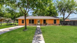 923 Whitman, San Antonio, TX 78211