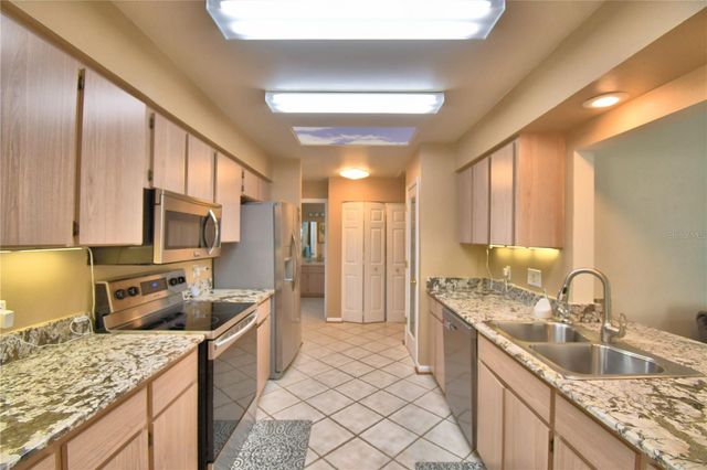 1768 BIRCHWOOD LOOP, Lakeland, FL 33811