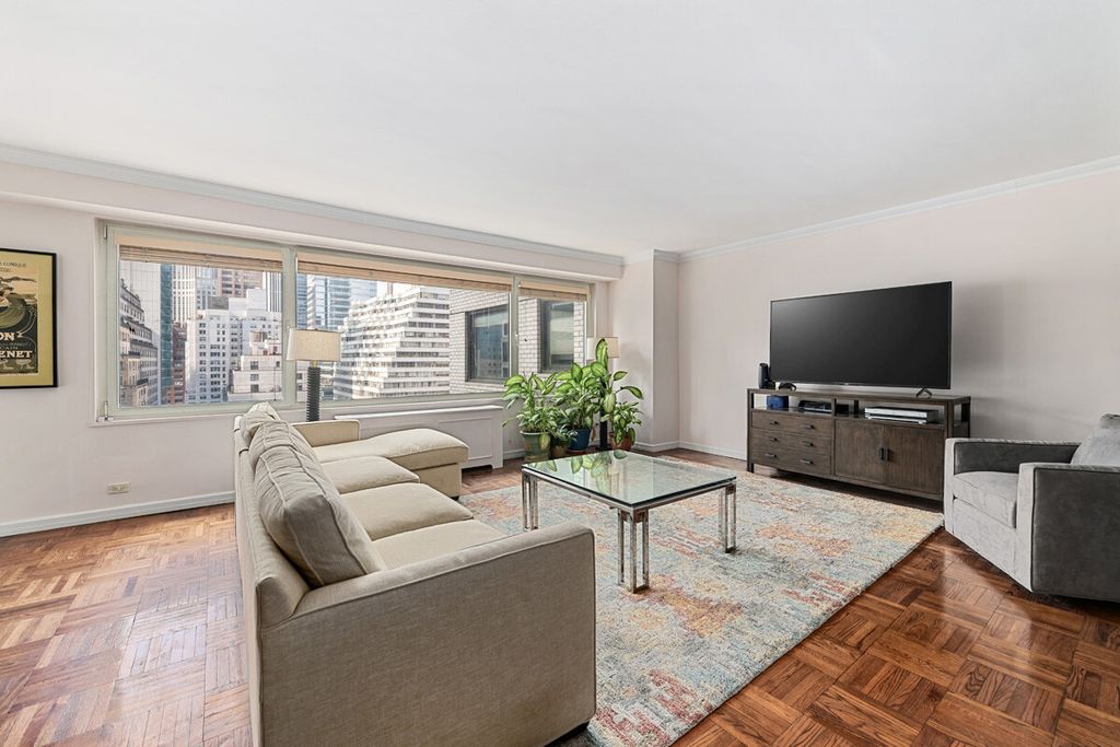 303 E 57th St Apt 21F, New York City, NY 10022