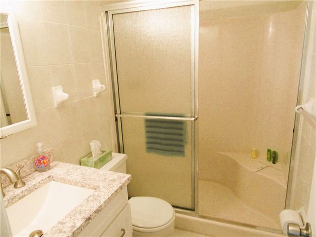 35 Pine Arbor Lane 201, Vero Beach, FL 32962
