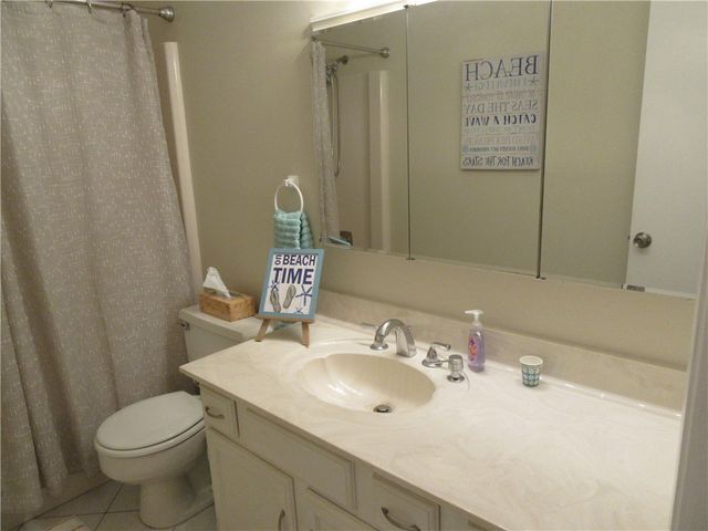 35 Pine Arbor Lane 201, Vero Beach, FL 32962