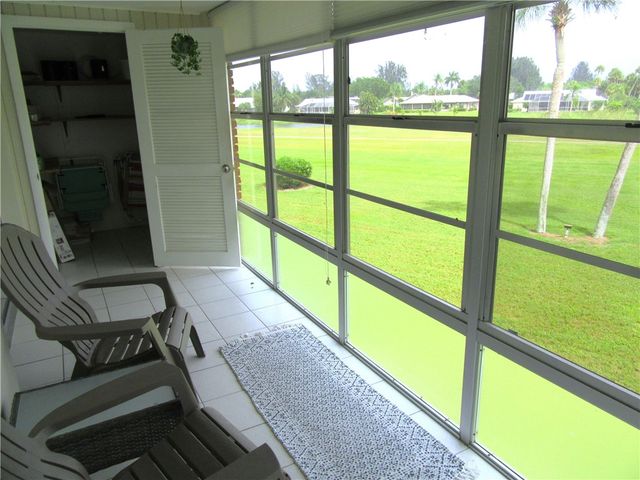 35 Pine Arbor Lane 201, Vero Beach, FL 32962