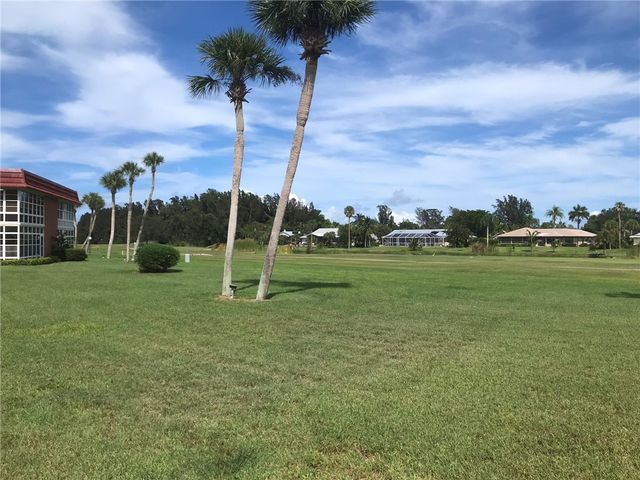 35 Pine Arbor Lane 201, Vero Beach, FL 32962