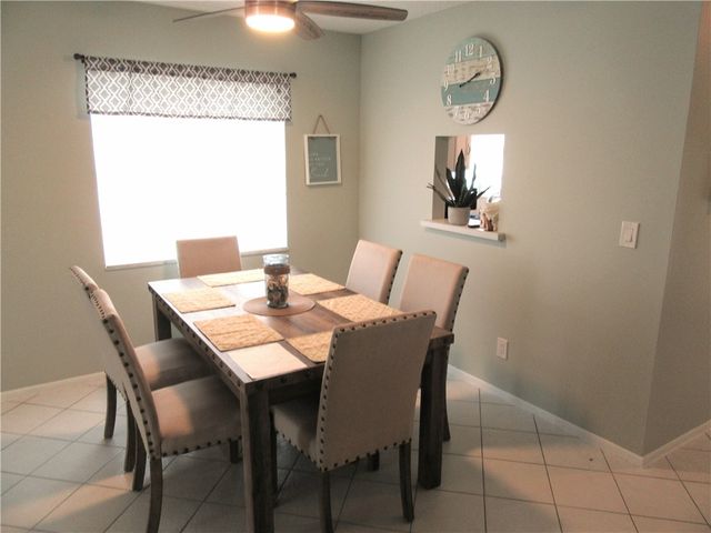 35 Pine Arbor Lane 201, Vero Beach, FL 32962