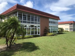 35 Pine Arbor Lane 201, Vero Beach, FL 32962