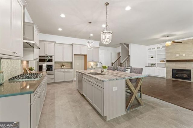 2004 Heyward Way, Alpharetta, GA 30009