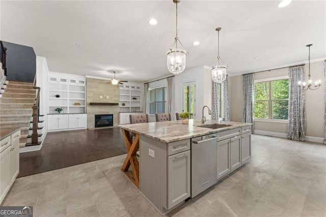 2004 Heyward Way, Alpharetta, GA 30009