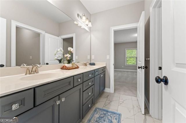 2004 Heyward Way, Alpharetta, GA 30009