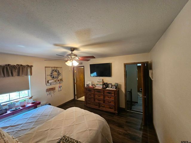 411 Green Meadow Trail, Holly Lake Ranch, TX 75765