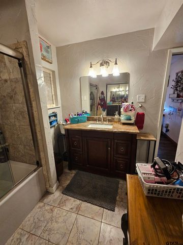 411 Green Meadow Trail, Holly Lake Ranch, TX 75765
