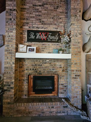 411 Green Meadow Trail, Holly Lake Ranch, TX 75765