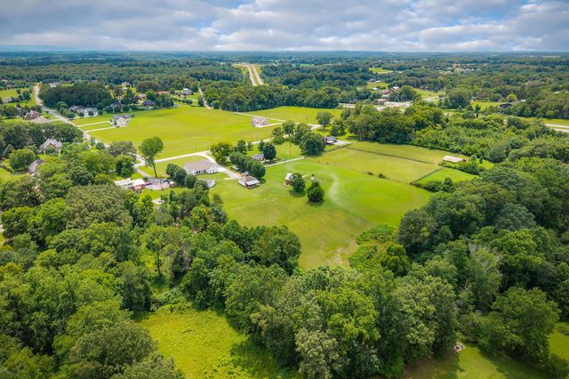 306 Old Shelbyville Rd, Mcminnville, TN 37110