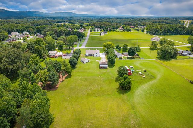 306 Old Shelbyville Rd, Mcminnville, TN 37110