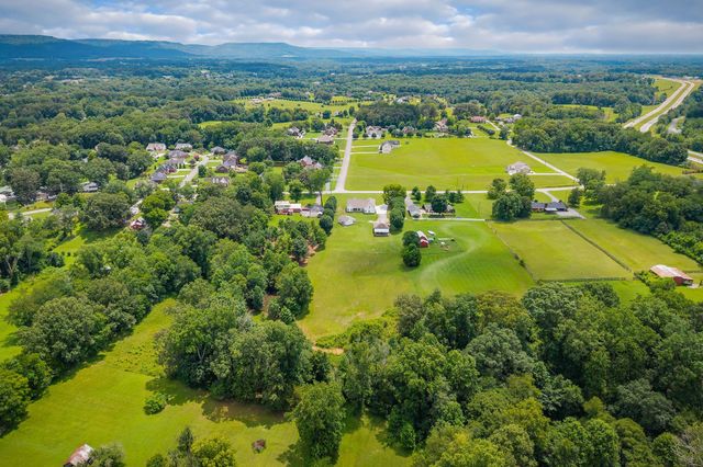 306 Old Shelbyville Rd, Mcminnville, TN 37110