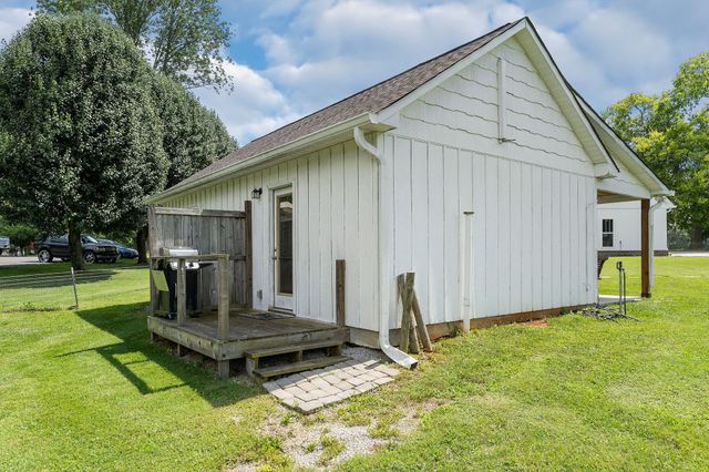 306 Old Shelbyville Rd, Mcminnville, TN 37110