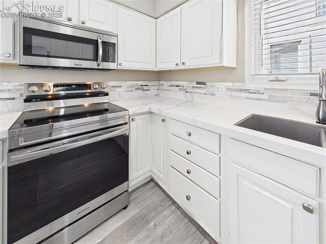 860 Loma Point, Colorado Springs, CO 80906