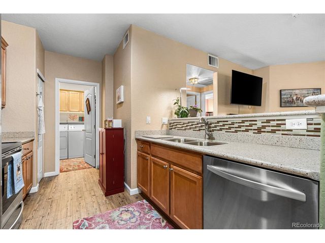 10239 W 55th Dr 3, Arvada, CO 80002