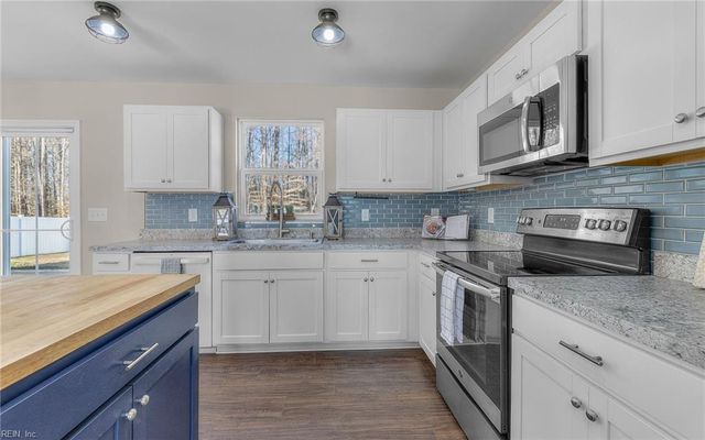 2092 Petersen WAY, Suffolk, VA 23434