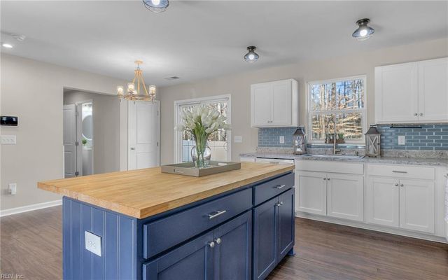 2092 Petersen WAY, Suffolk, VA 23434