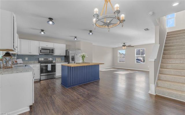 2092 Petersen WAY, Suffolk, VA 23434