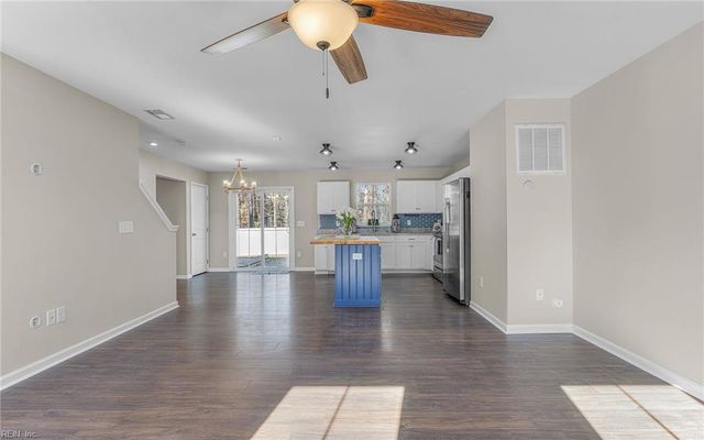 2092 Petersen WAY, Suffolk, VA 23434