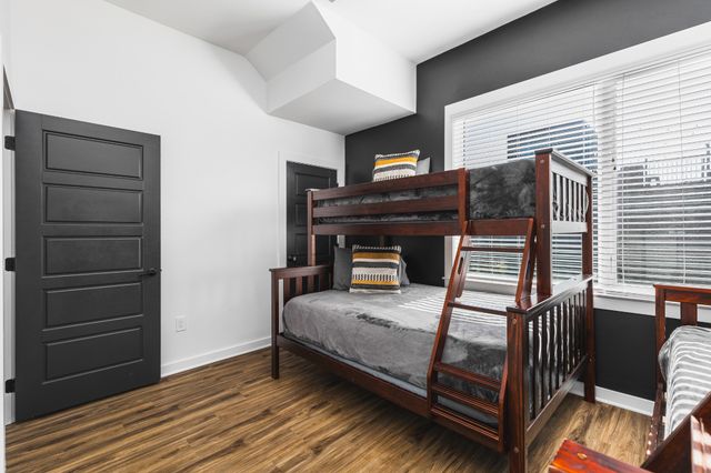 738 Douglas Ave Unit 4, Nashville, TN 37207