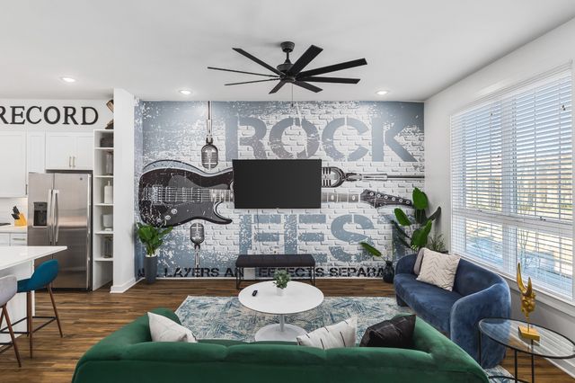 738 Douglas Ave Unit 4, Nashville, TN 37207