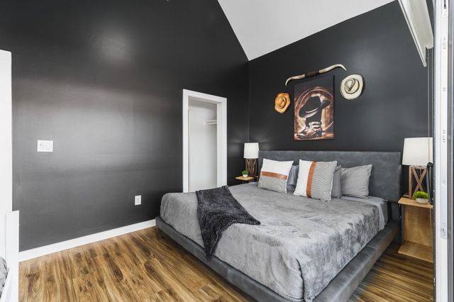 738 Douglas Ave Unit 4, Nashville, TN 37207