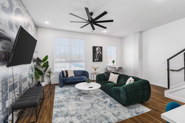 738 Douglas Ave Unit 4, Nashville, TN 37207