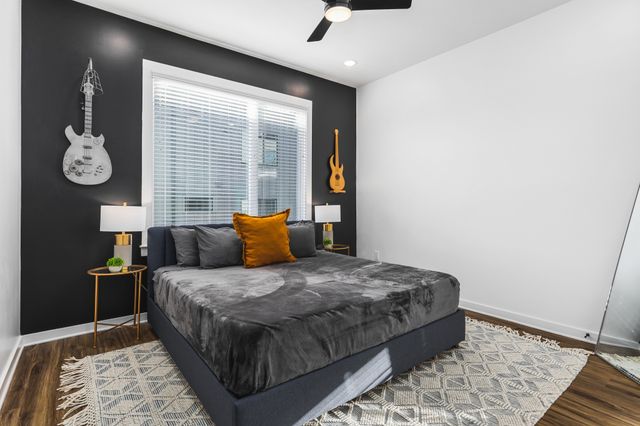 738 Douglas Ave Unit 4, Nashville, TN 37207