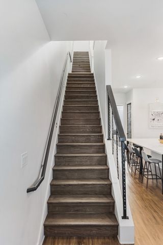 738 Douglas Ave Unit 4, Nashville, TN 37207