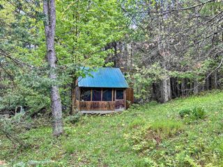 478 King Road, Glover, VT 05875