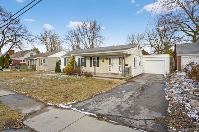 3066 Schaefer Street, Carrollton Township, MI 48604