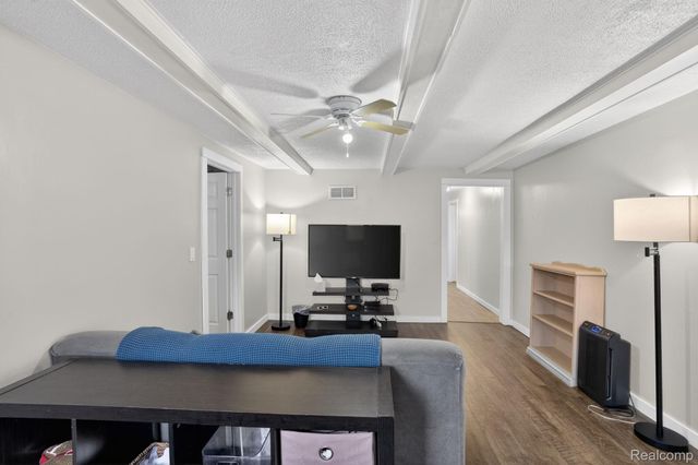 3066 Schaefer Street, Carrollton Township, MI 48604