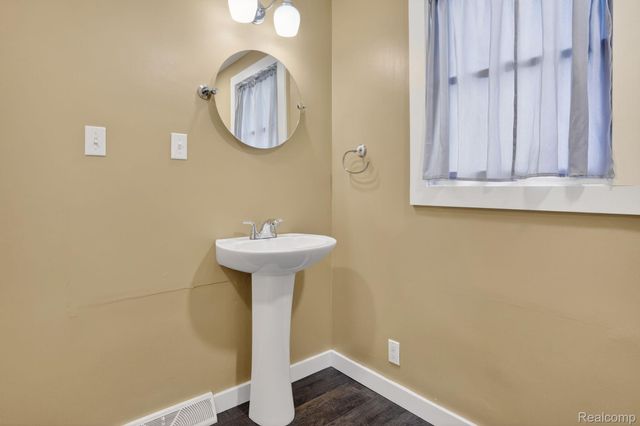 3066 Schaefer Street, Carrollton Township, MI 48604